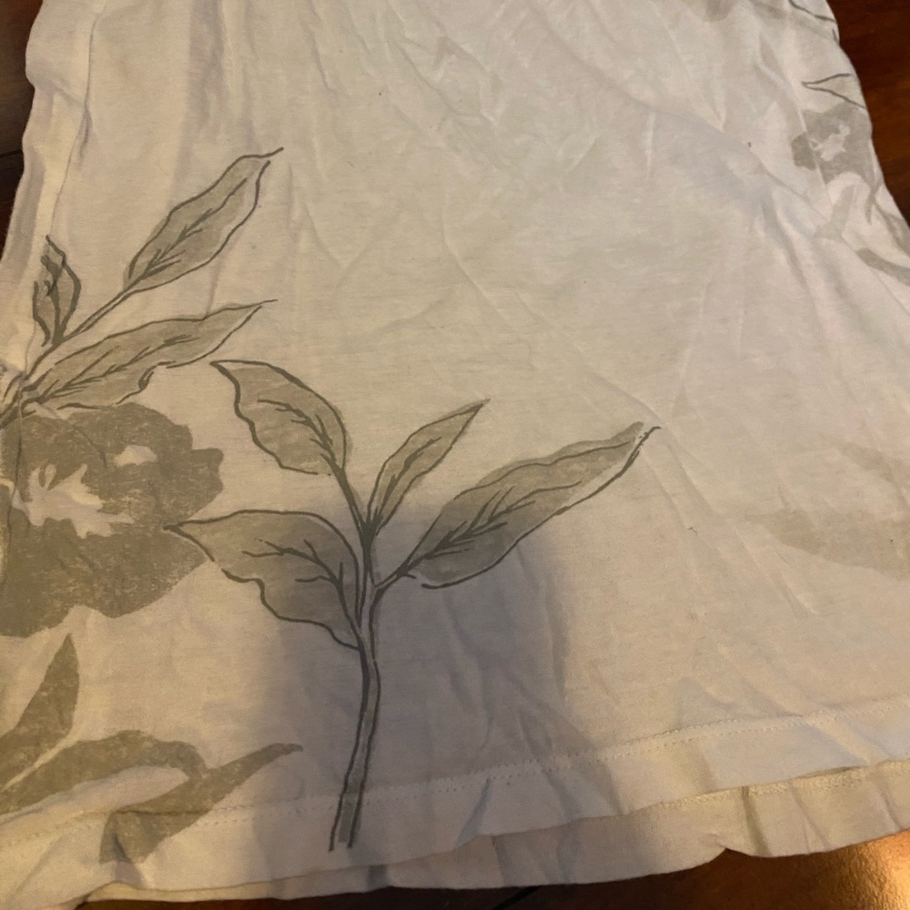 Abercrombie + Fitch Floral T-Shirt - Picture 2 of 4